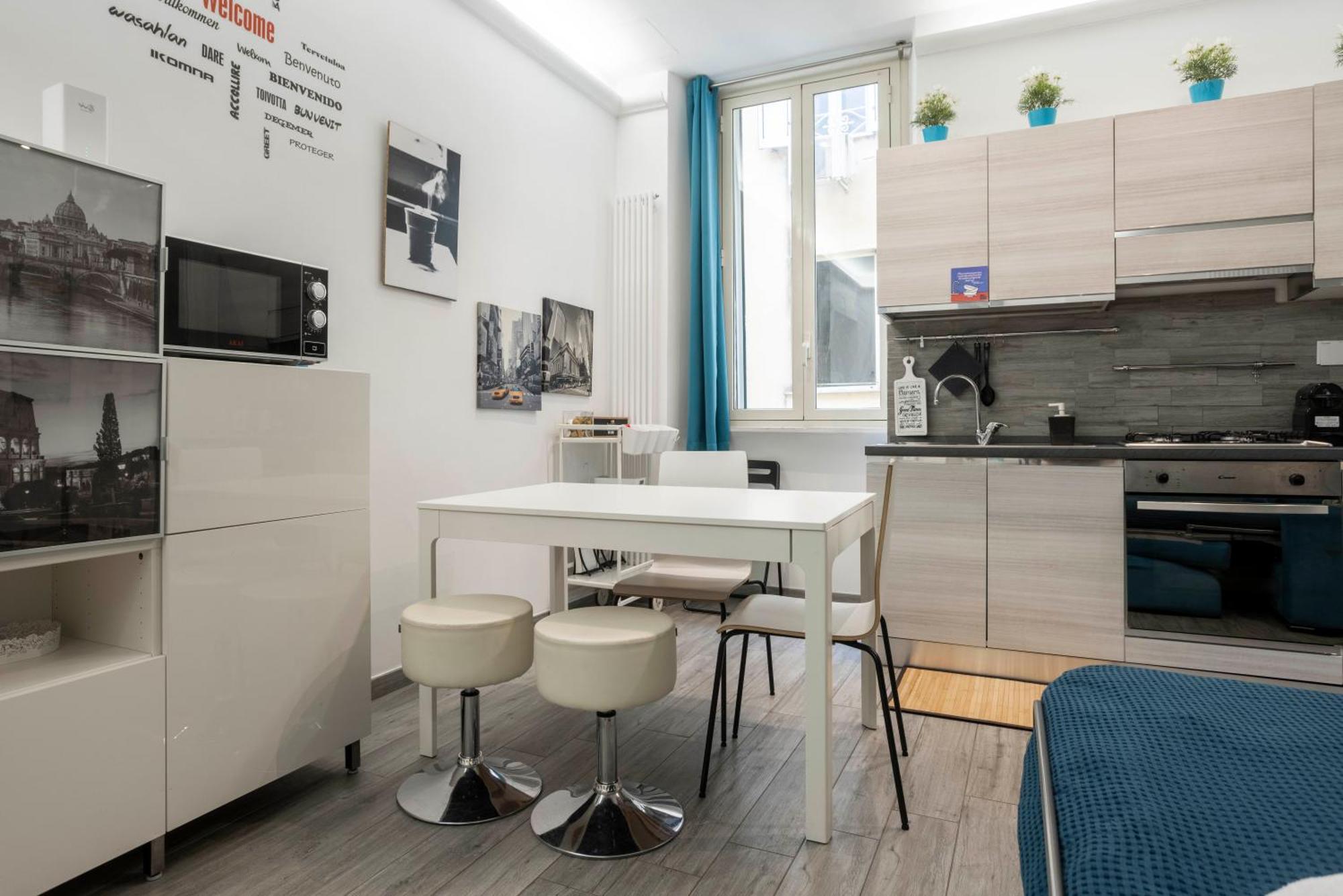 Merulana Deluxe Apartment Rom Exteriör bild